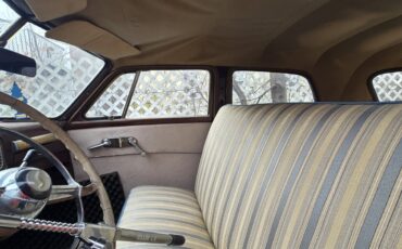 Studebaker-Champion-1948-Sedan-9