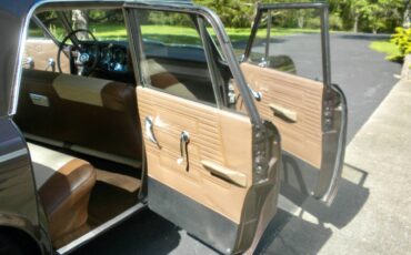 Studebaker-Commander-1964-brown-4