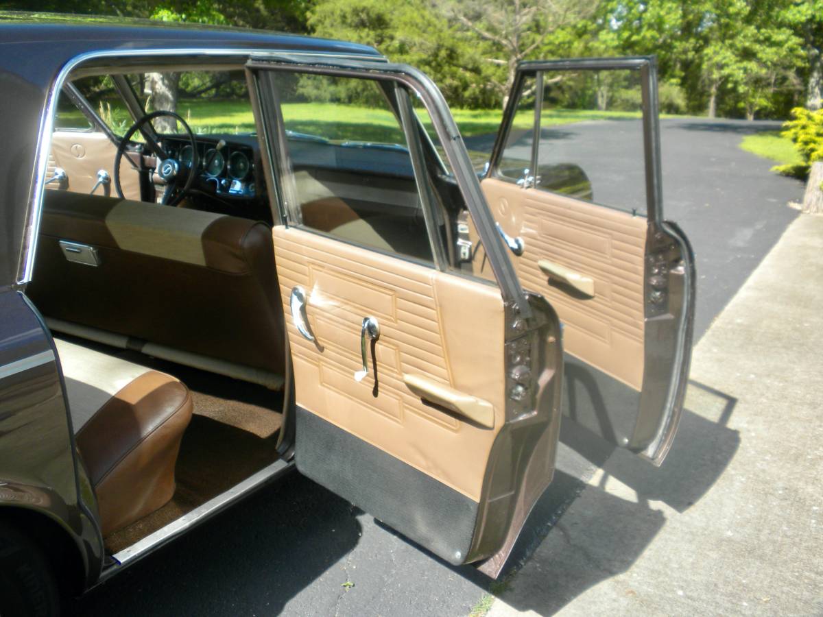 Studebaker-Commander-1964-brown-4