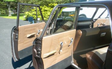 Studebaker-Commander-1964-brown-5