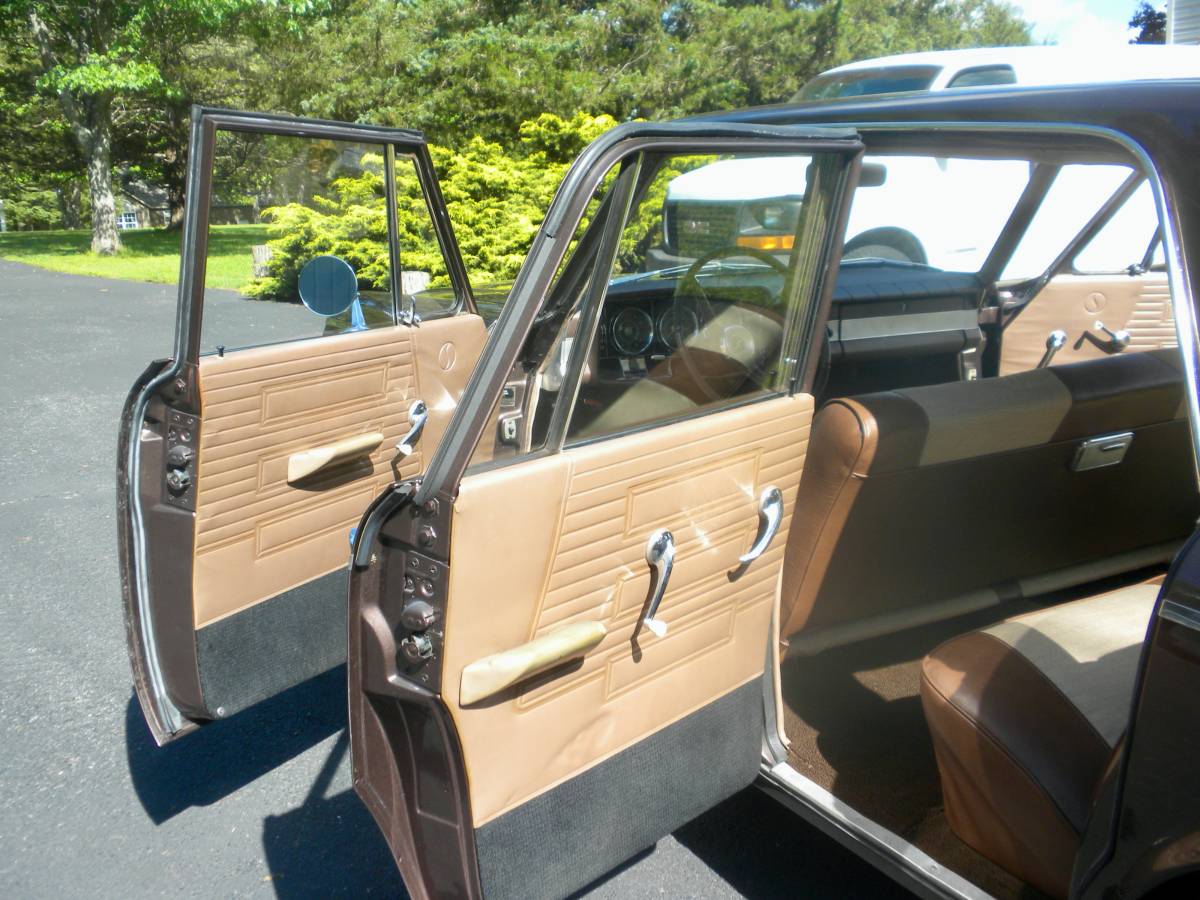 Studebaker-Commander-1964-brown-5