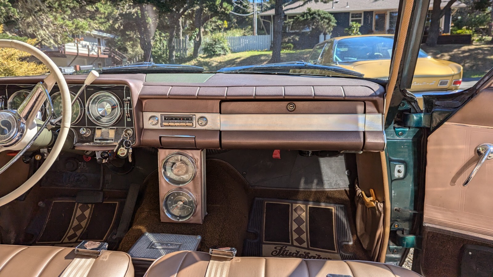 Studebaker-Cruiser-1964-4-Door-23