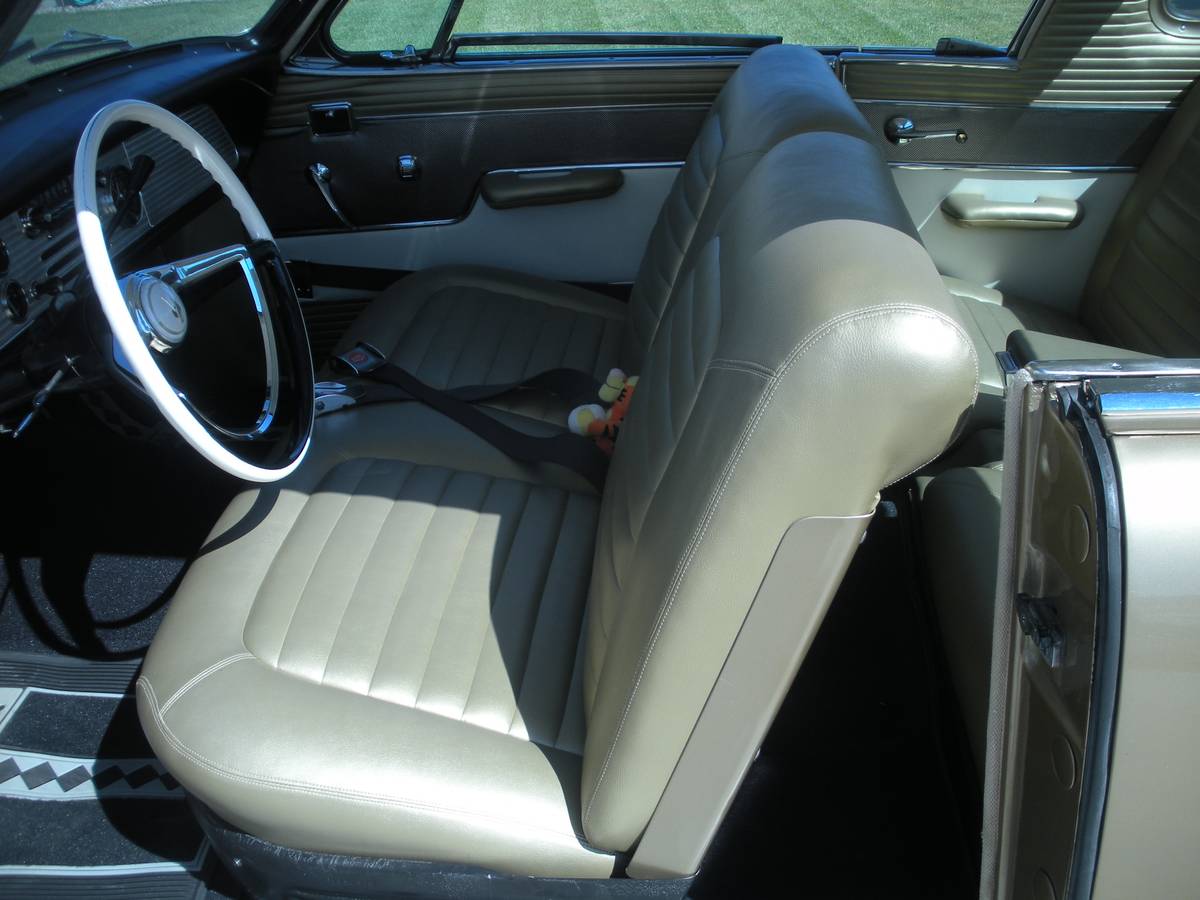 Studebaker-Golden-hawk-1957-1