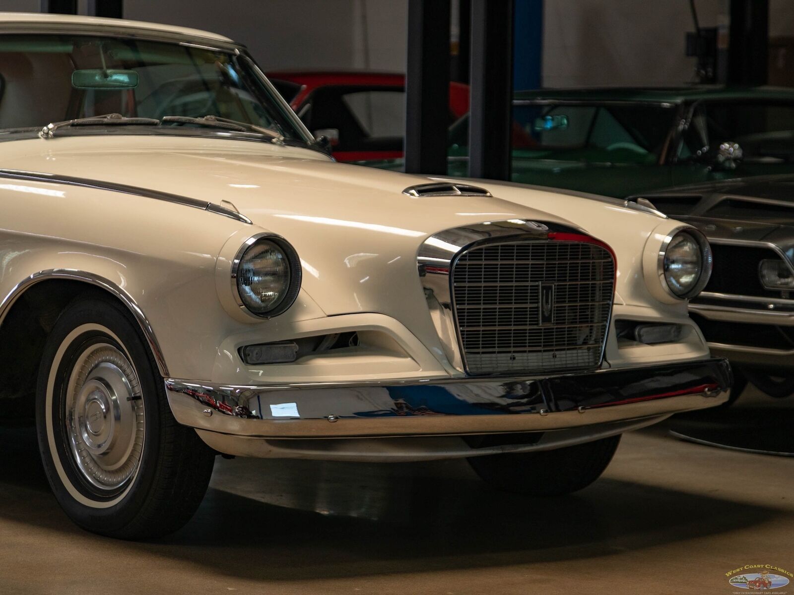 Studebaker-Gran-Turismo-Hawk-1962-2-Door-Hardtop-11