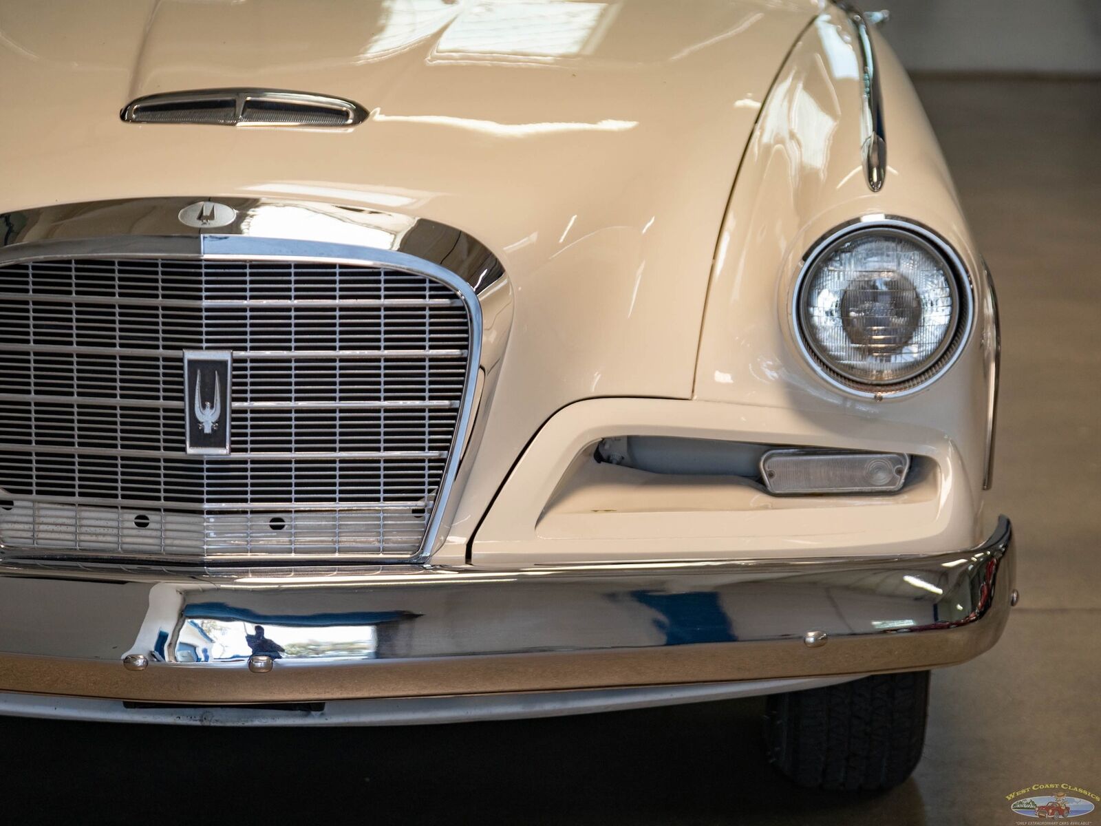 Studebaker-Gran-Turismo-Hawk-1962-2-Door-Hardtop-15