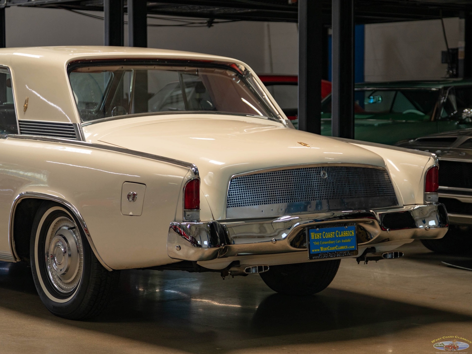 Studebaker-Gran-Turismo-Hawk-1962-2-Door-Hardtop-22