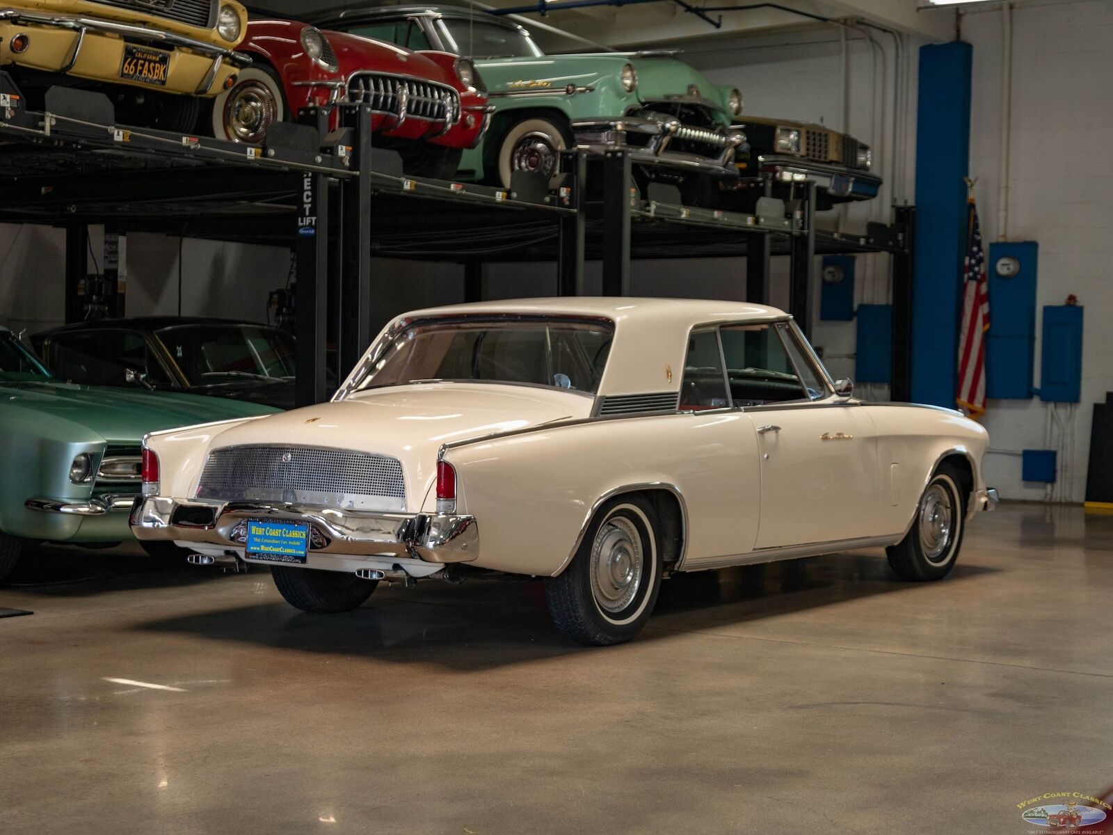 Studebaker-Gran-Turismo-Hawk-1962-2-Door-Hardtop-23