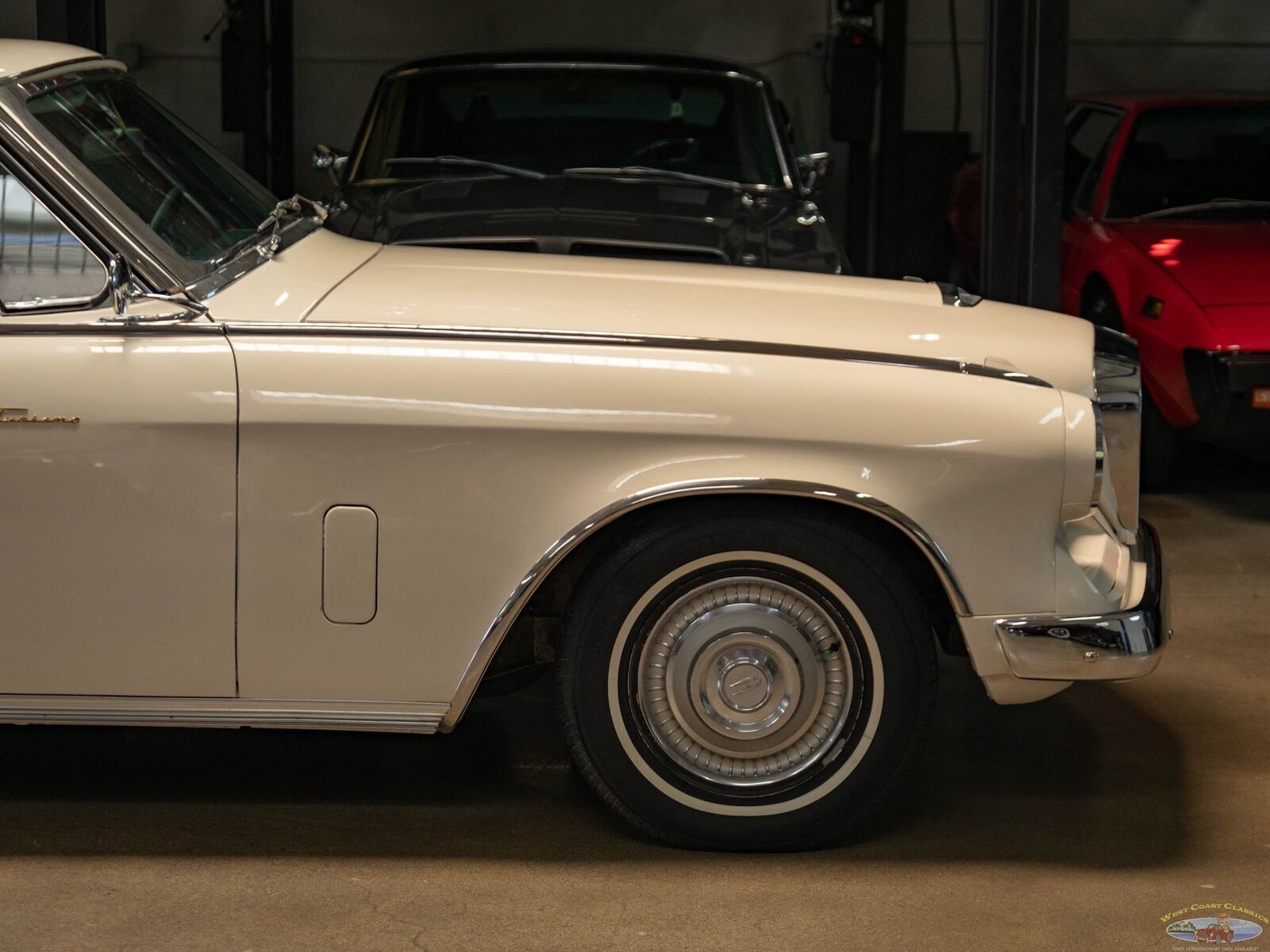 Studebaker-Gran-Turismo-Hawk-1962-2-Door-Hardtop-3