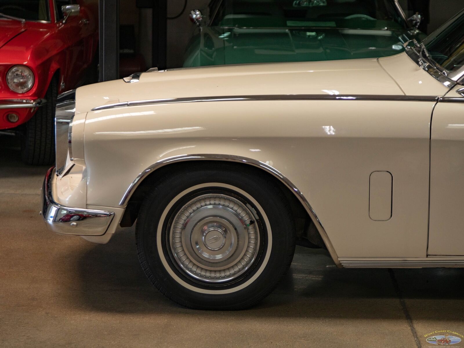 Studebaker-Gran-Turismo-Hawk-1962-2-Door-Hardtop-4