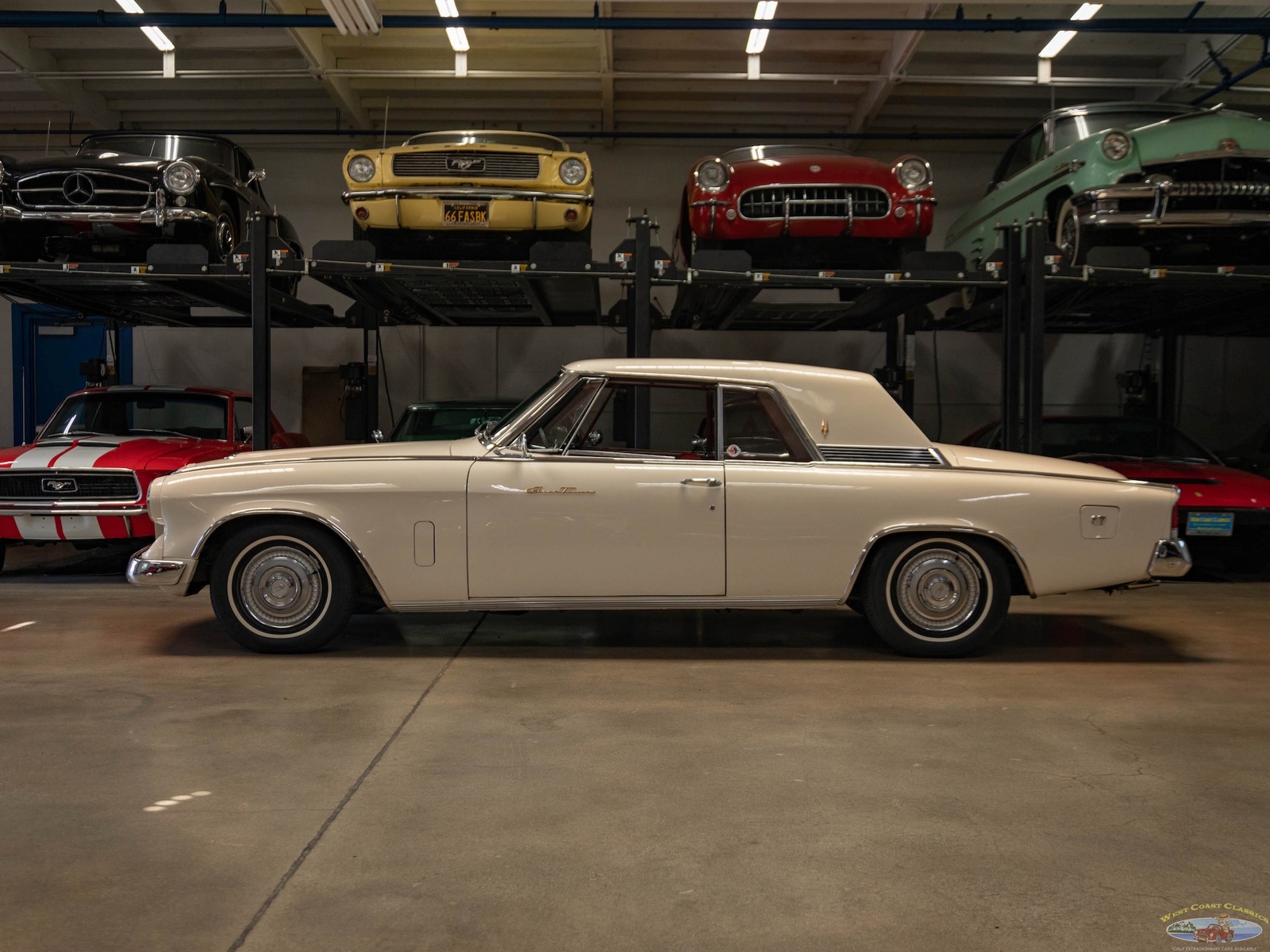 Studebaker-Gran-Turismo-Hawk-1962-2-Door-Hardtop-5