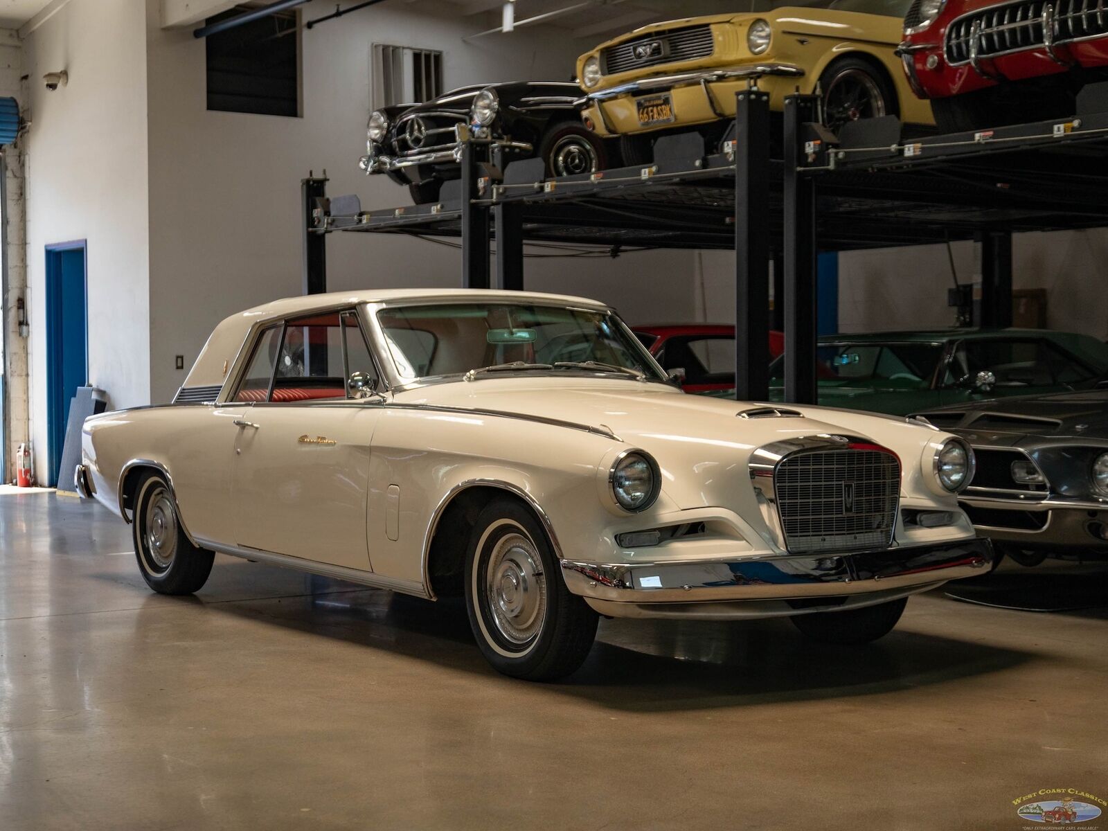 Studebaker-Gran-Turismo-Hawk-1962-2-Door-Hardtop-9