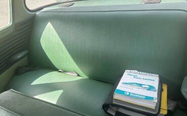 Studebaker-Lark-1960-green-4