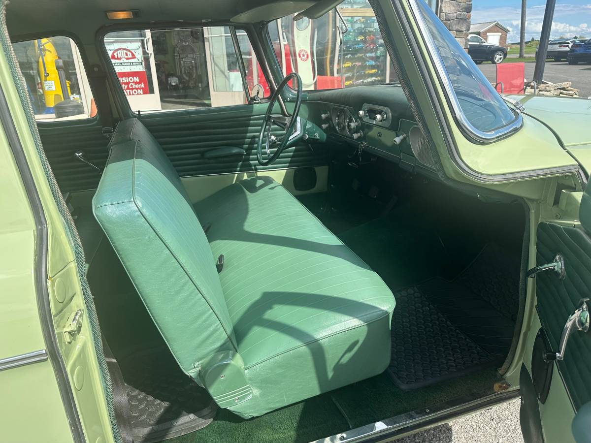 Studebaker-Lark-1960-green-5