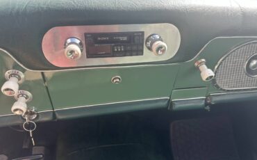 Studebaker-Lark-1960-green-8
