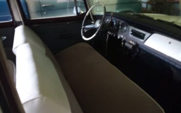 Studebaker-Lark-1962-white-2