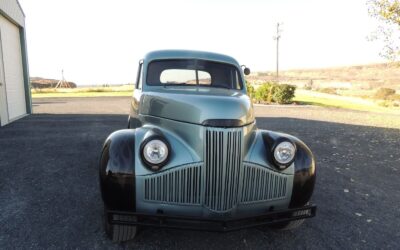 Studebaker M5 1948 truck