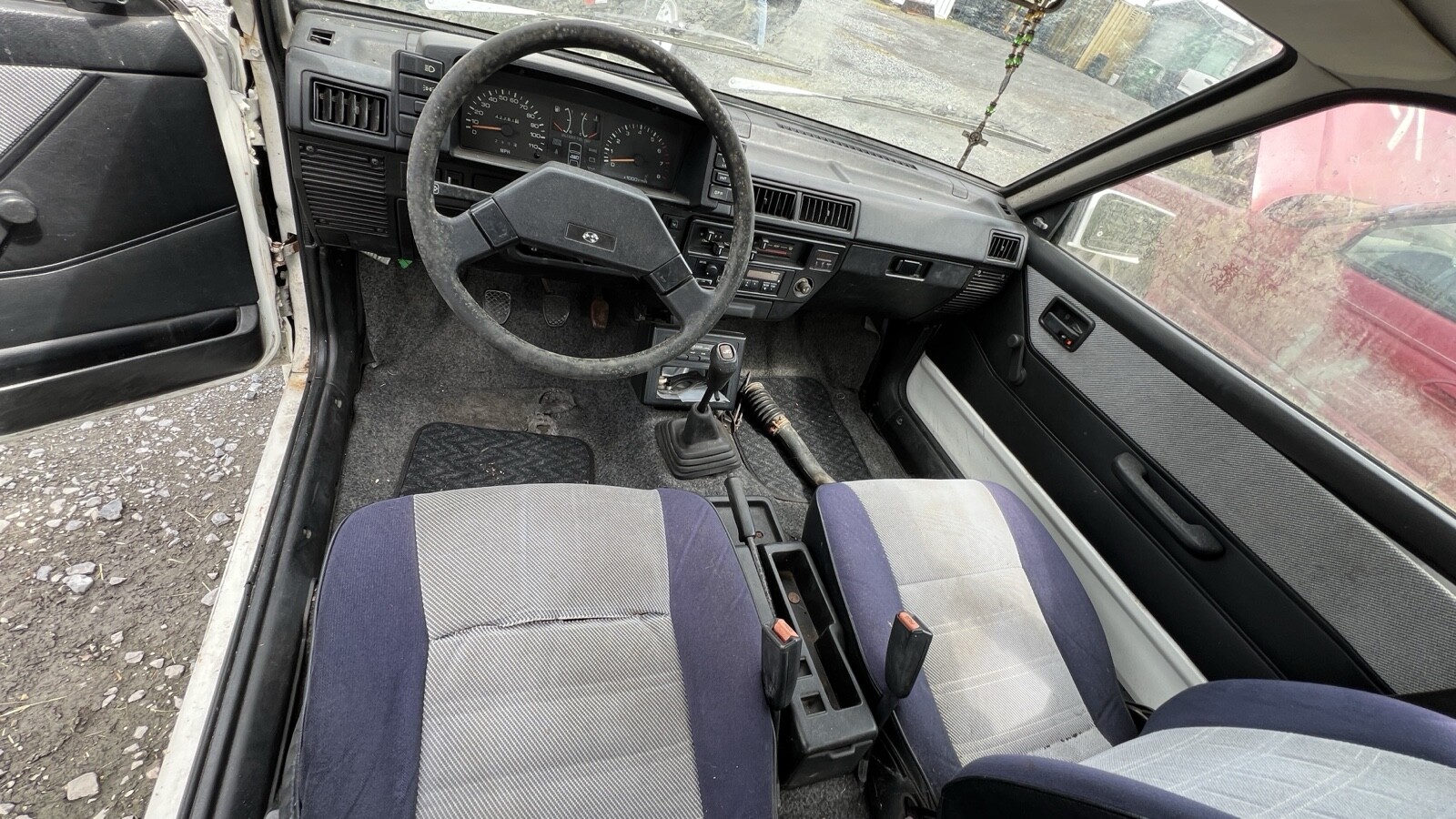 Subaru-Justy-1988-6