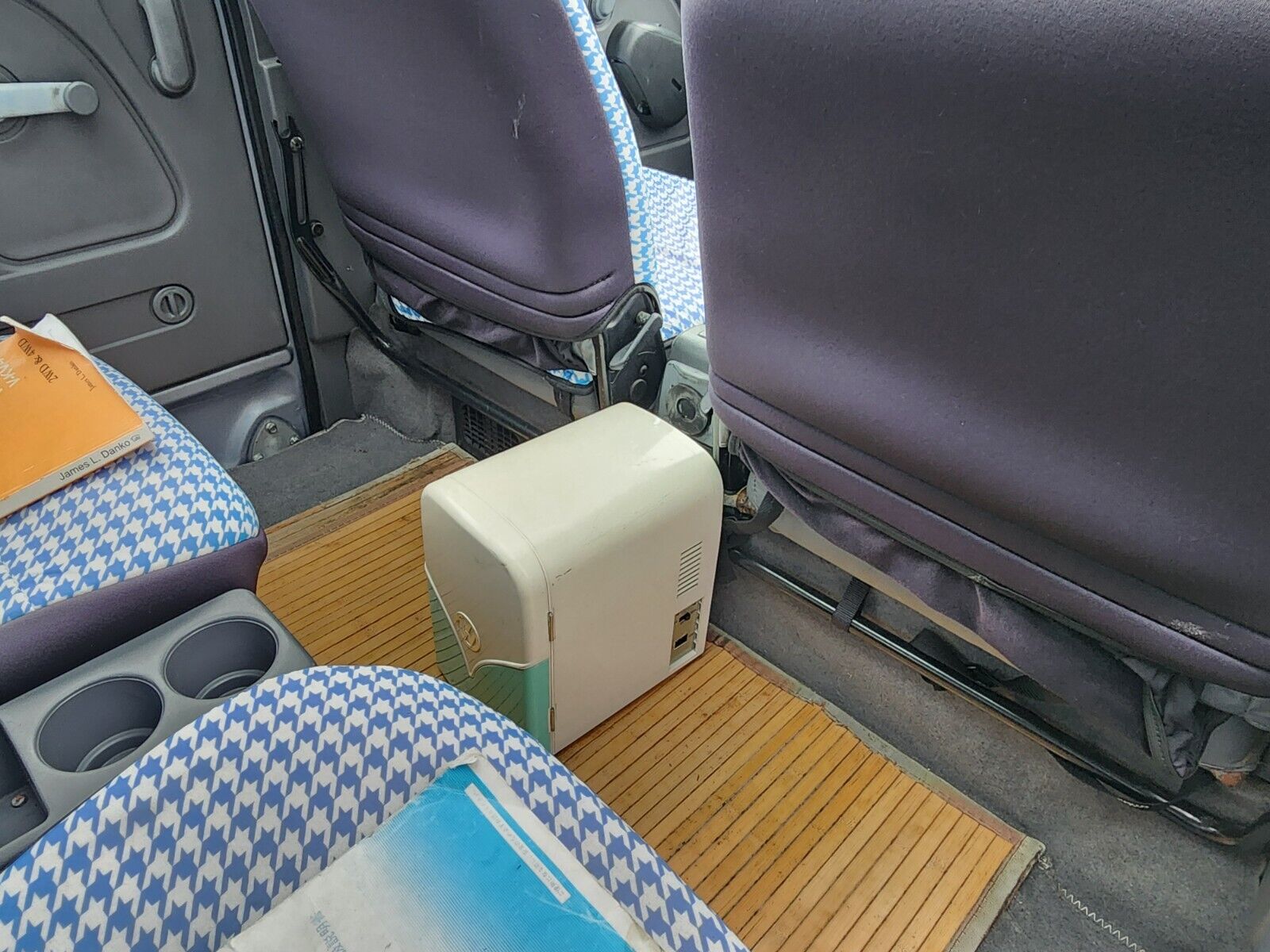 Subaru-Van-1994-Standard-Passenger-Van-17