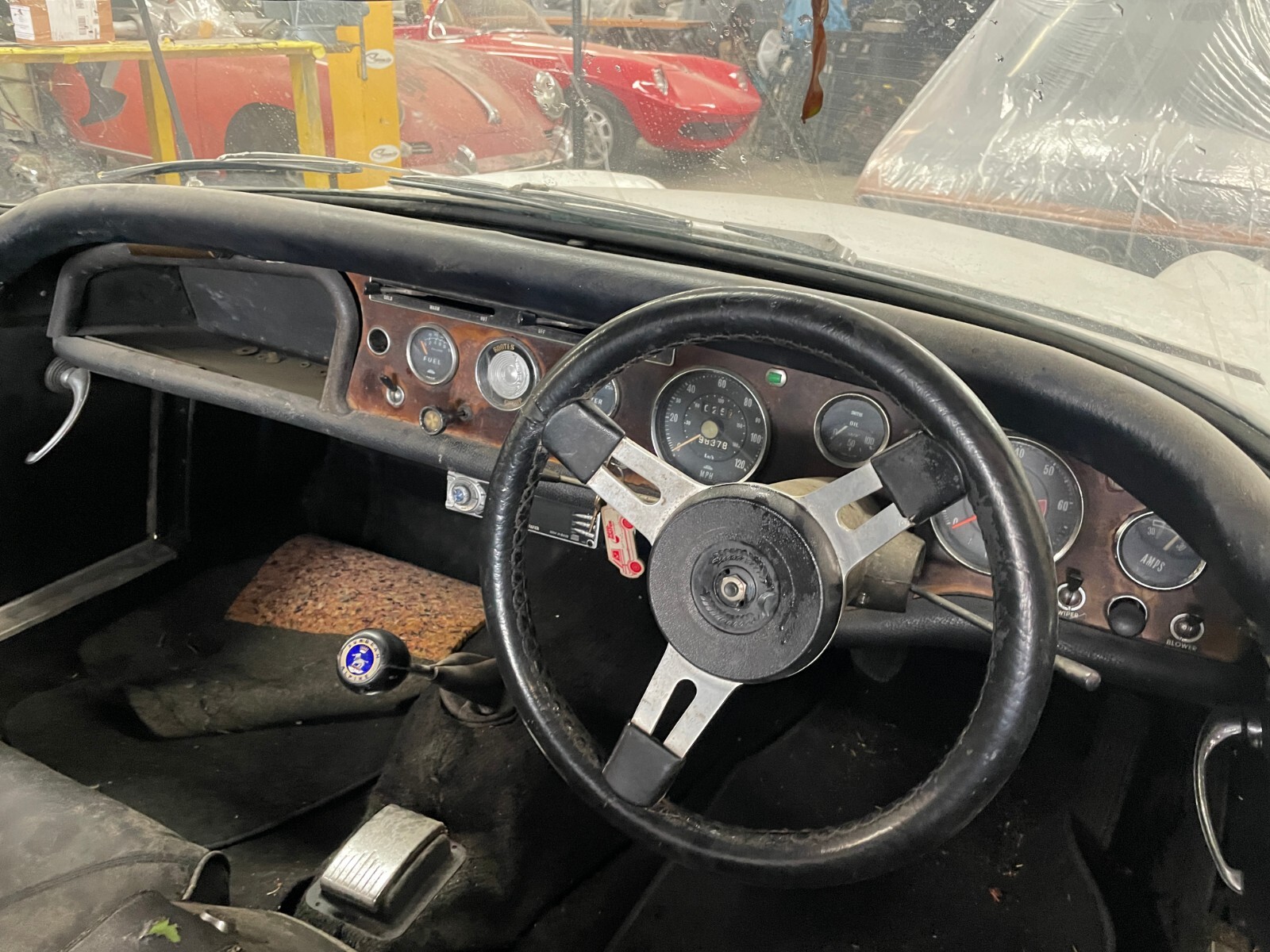 Sunbeam-Alpine-1965-Convertible-24