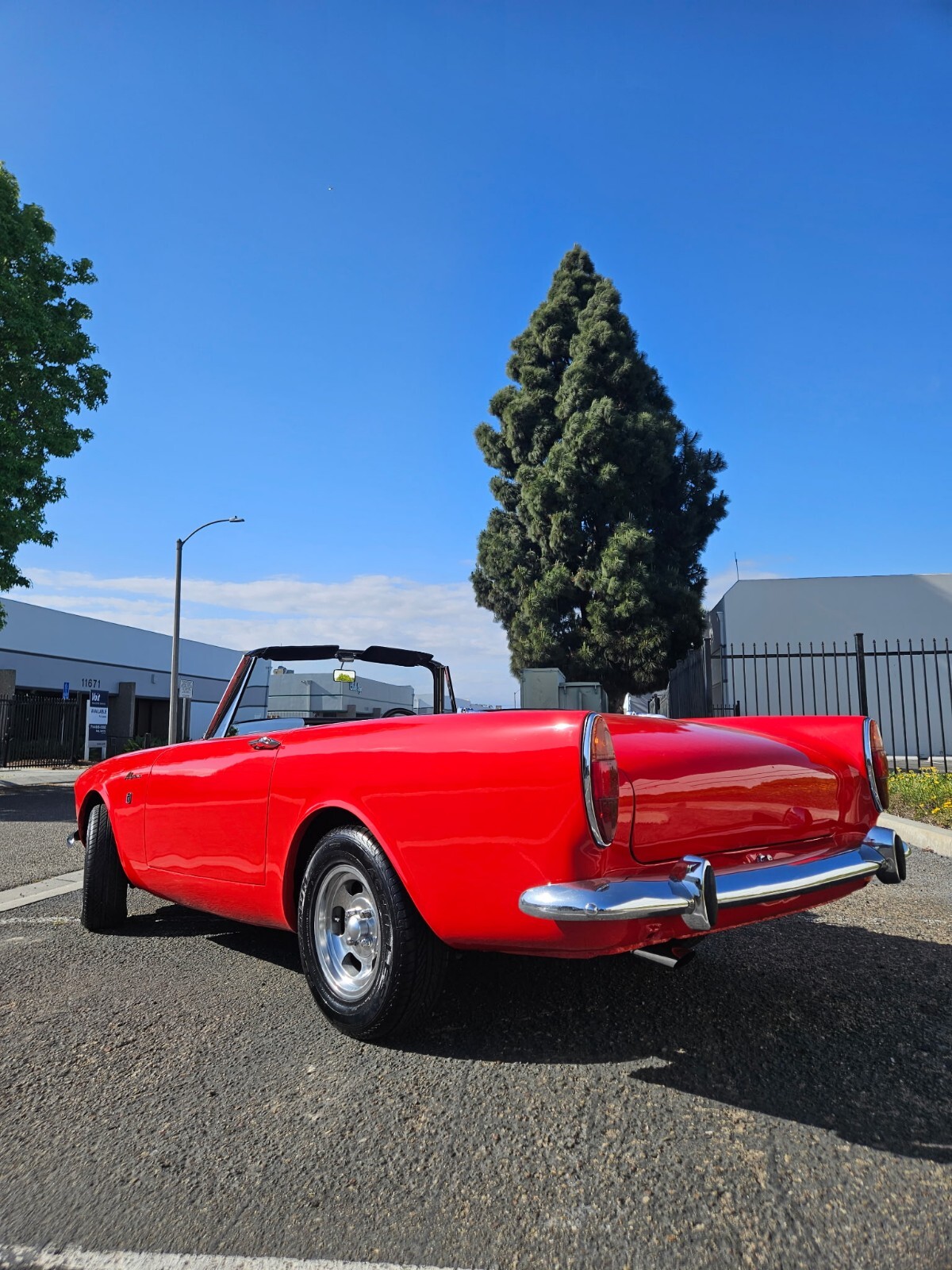Sunbeam-Alpine-1965-Convertible-4