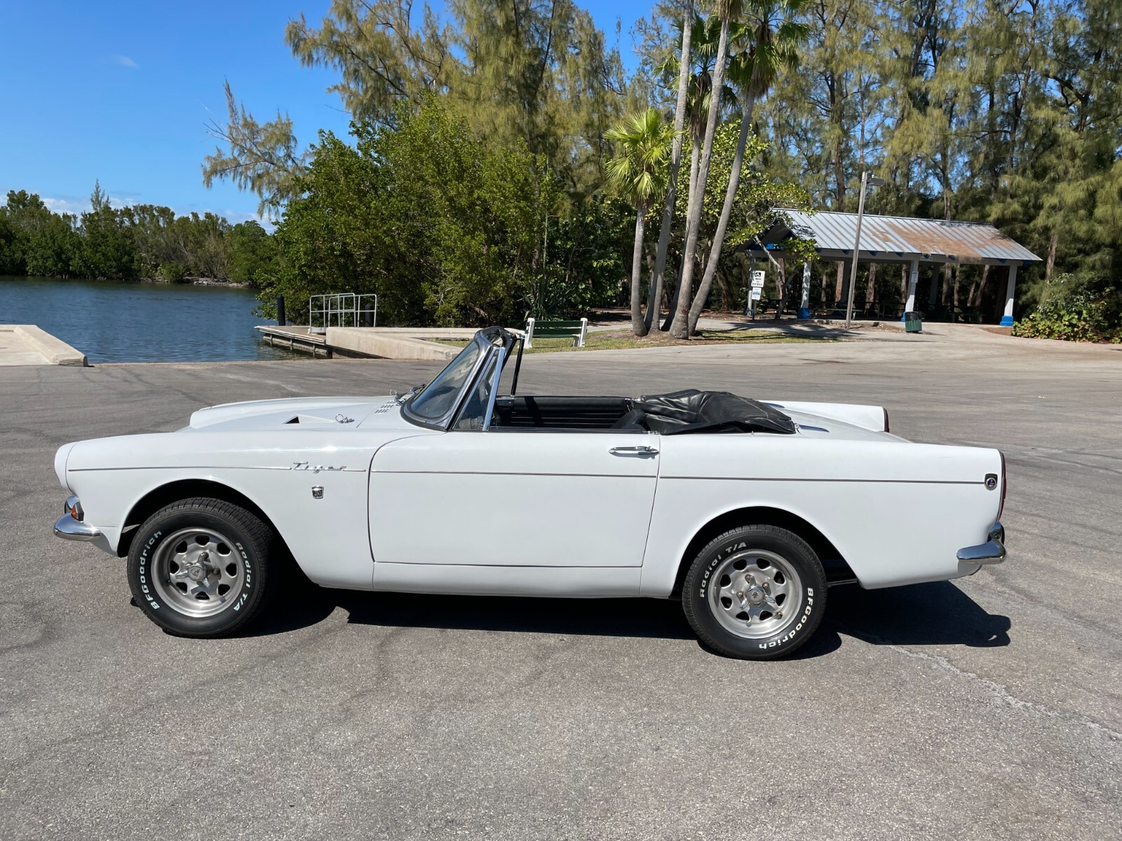 Sunbeam-Tiger-1966-Convertible-2