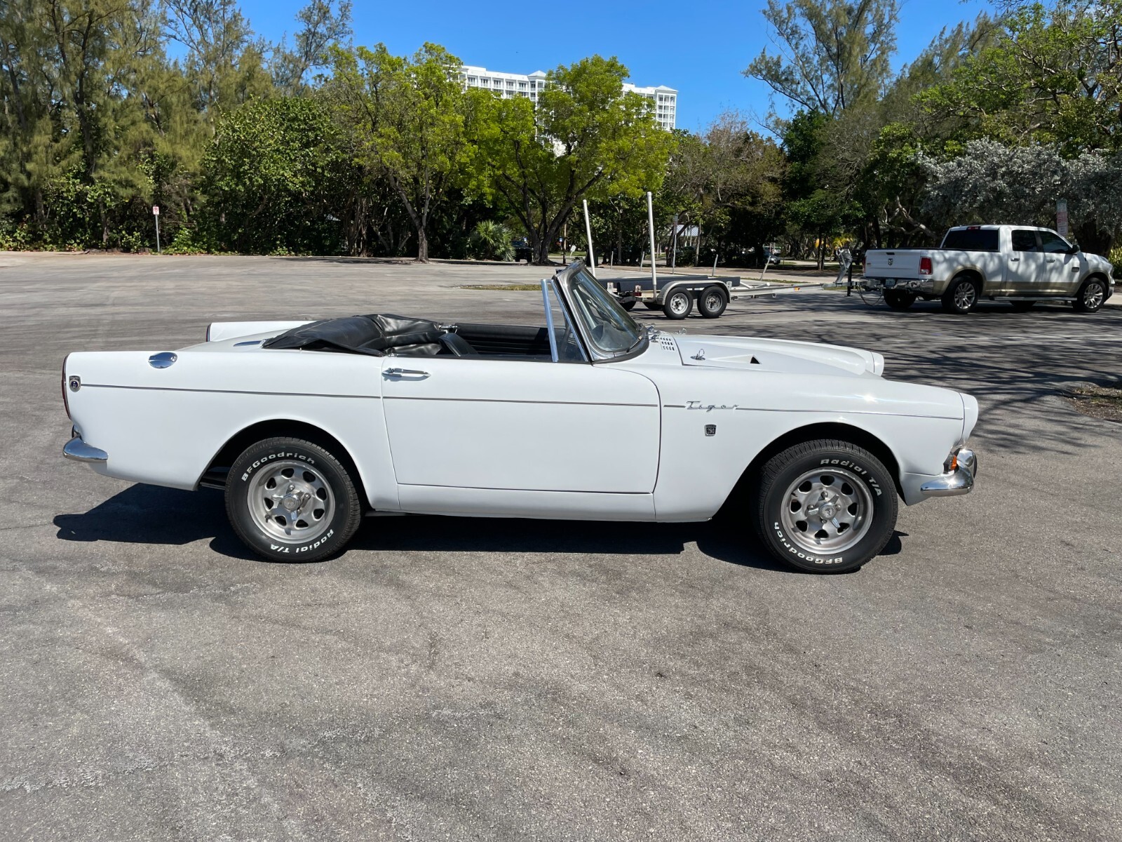 Sunbeam-Tiger-1966-Convertible-30