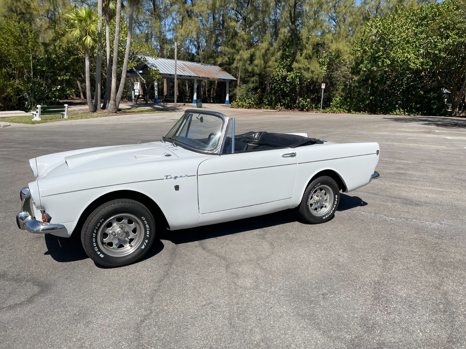 Sunbeam-Tiger-1966-Convertible-35