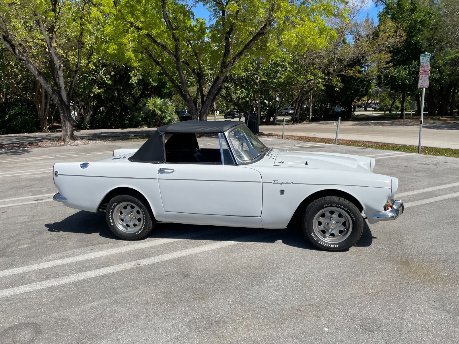 Sunbeam-Tiger-1966-Convertible-5