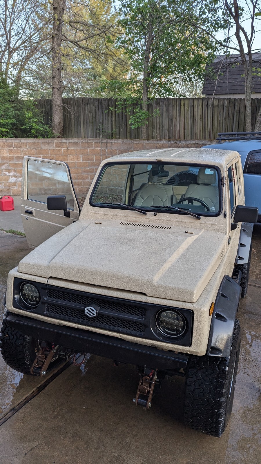 Suzuki-Samurai-1987-2