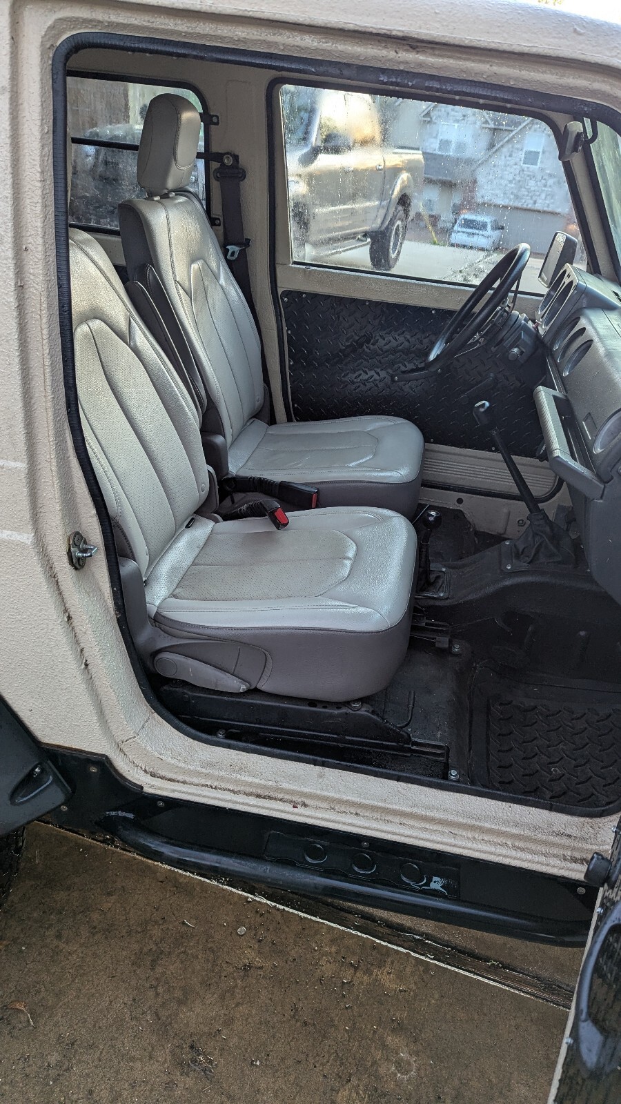Suzuki-Samurai-1987-23