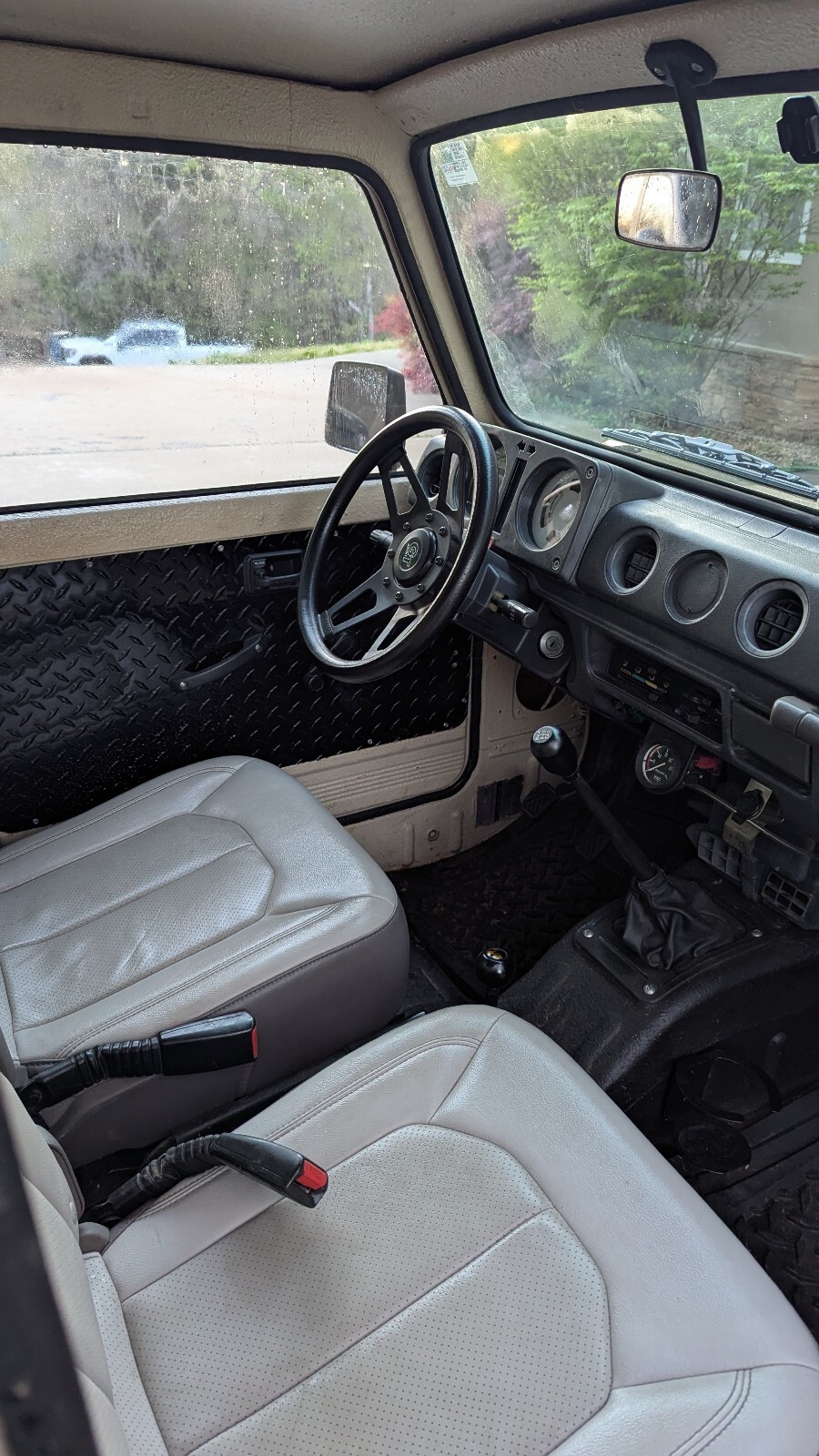 Suzuki-Samurai-1987-24