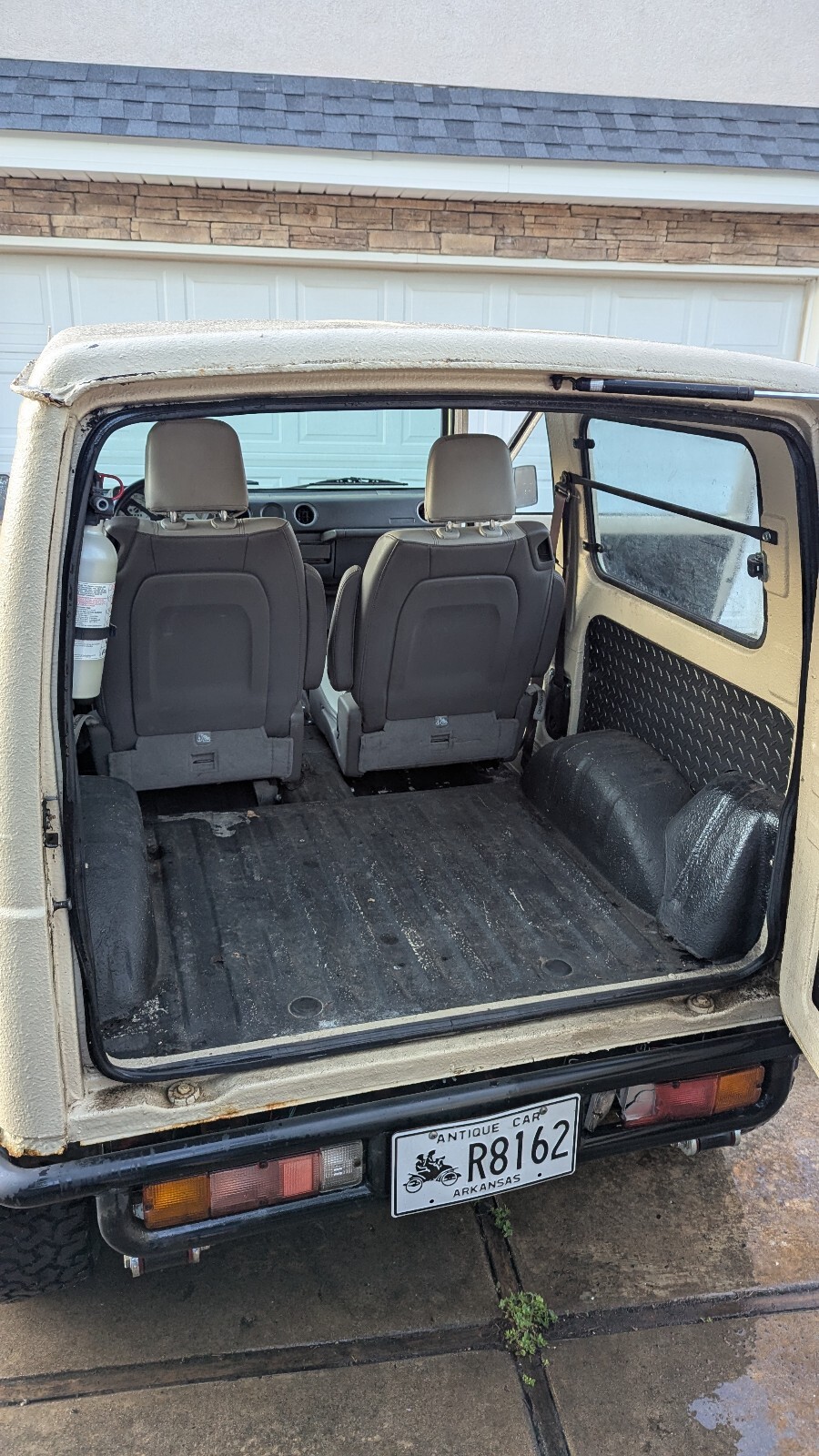 Suzuki-Samurai-1987-26