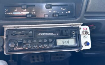 Suzuki-Samurai-1987-Convertible-11