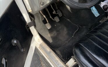 Suzuki-Samurai-1987-Convertible-4