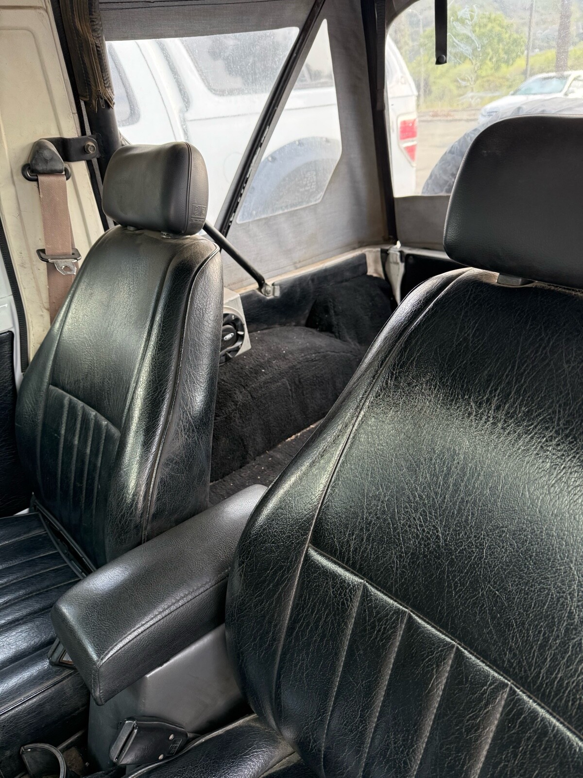 Suzuki-Samurai-1987-Convertible-7