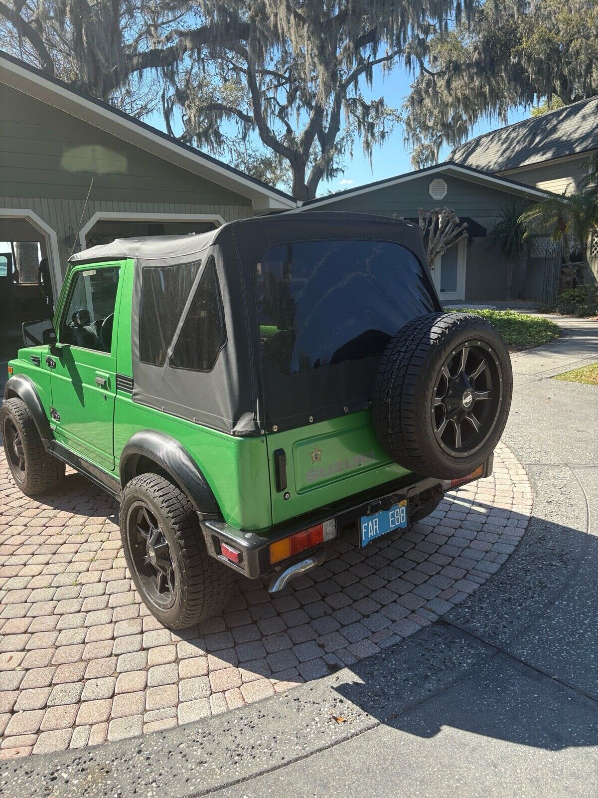 Suzuki-Samurai-1992-Convertible-3