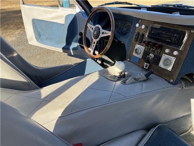 TVR-2500-V8-1973-COUPE-11