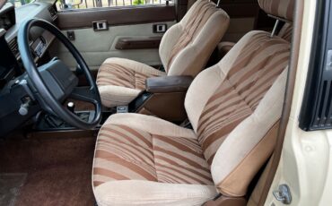Toyota-4Runner-1984-SUV-11