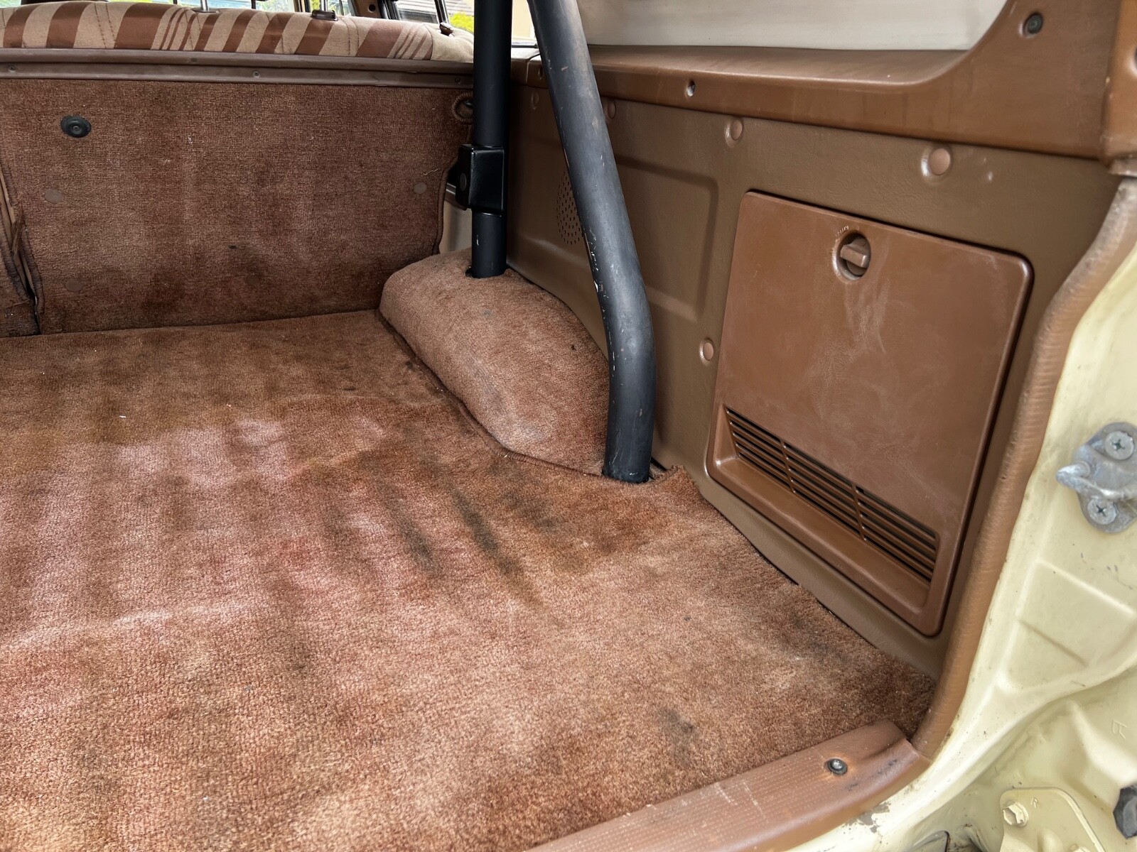 Toyota-4Runner-1984-SUV-29