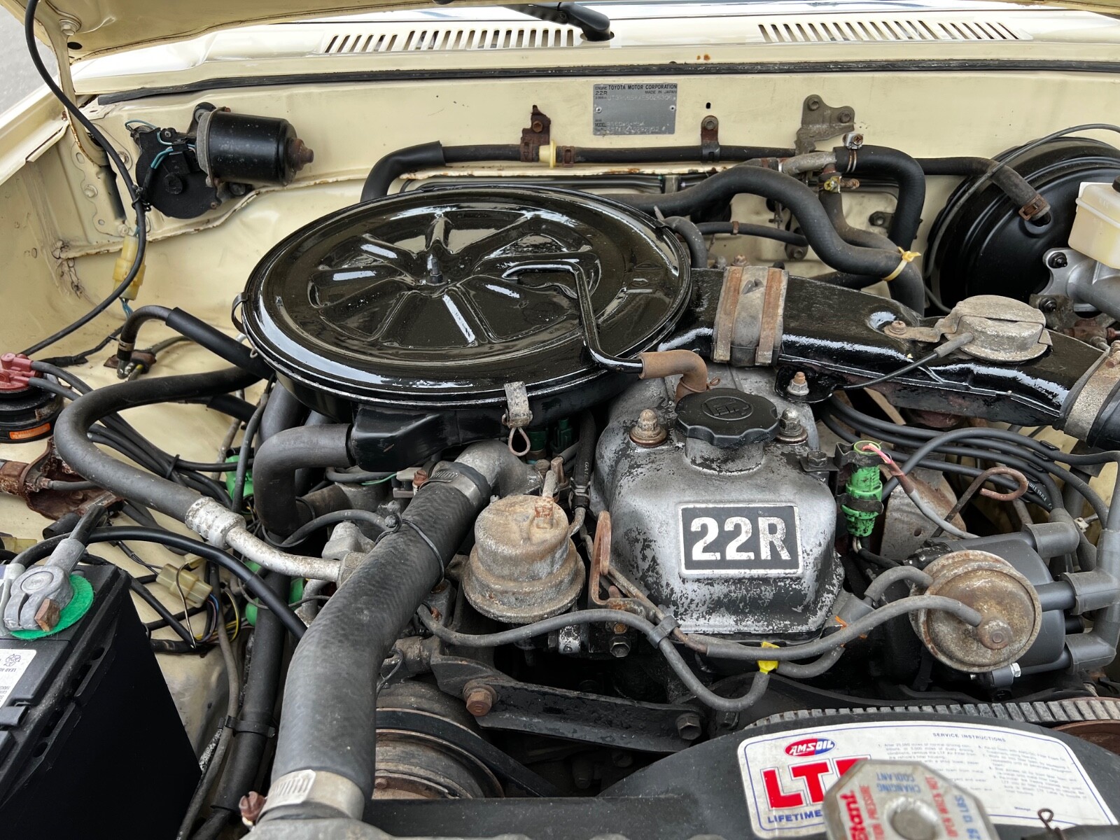 Toyota-4Runner-1984-SUV-32