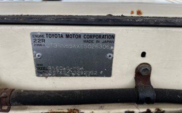 Toyota-4Runner-1984-SUV-34