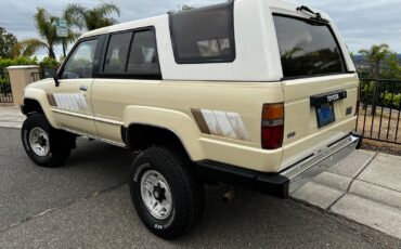 Toyota-4Runner-1984-SUV-4