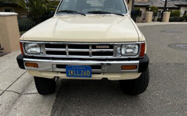 Toyota-4Runner-1984-SUV-6