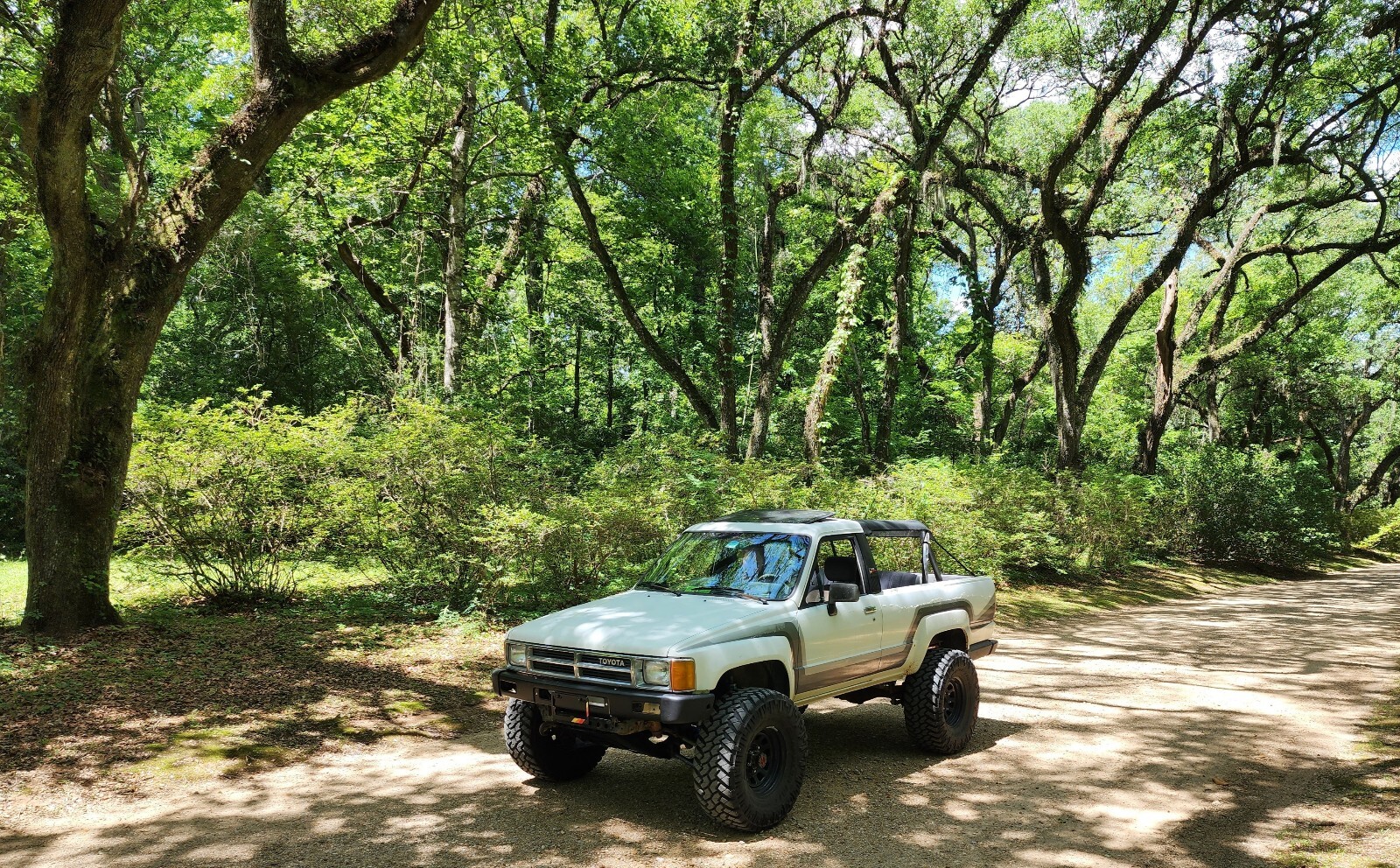 Toyota-4Runner-1987-SUV-2