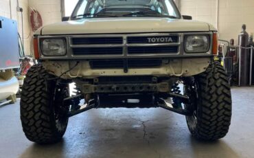 Toyota-4Runner-1987-SUV-3
