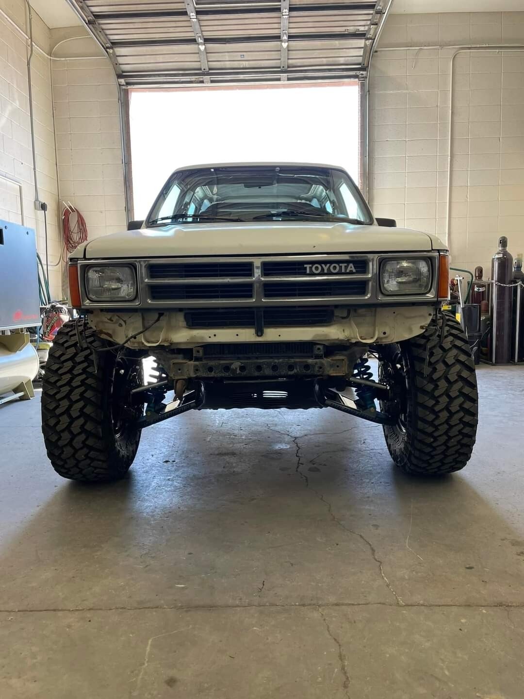 Toyota-4Runner-1987-SUV-3