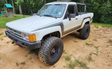 Toyota-4Runner-1987-SUV