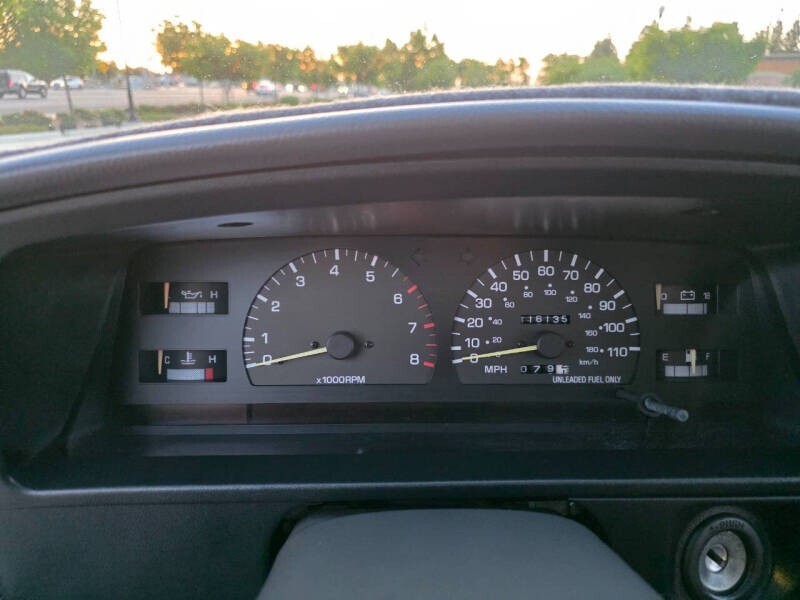 Toyota-4Runner-1995-SUV-16