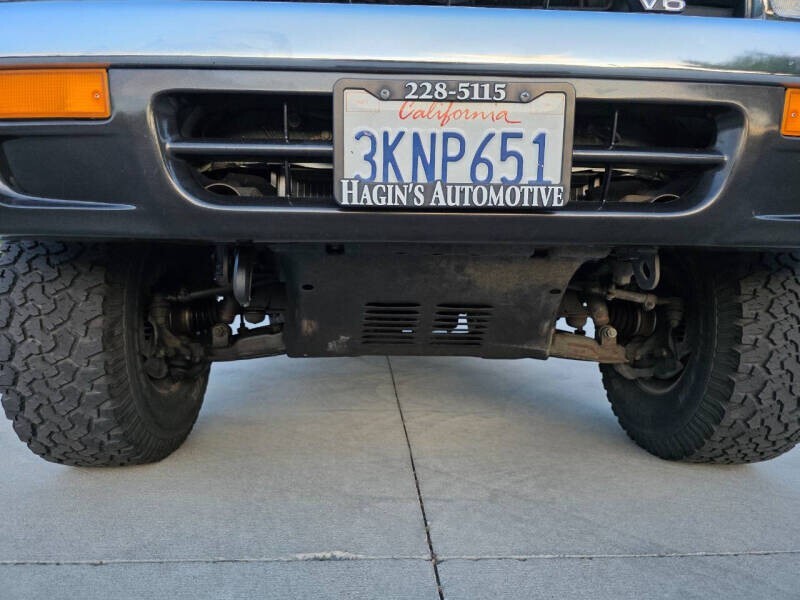 Toyota-4Runner-1995-SUV-21