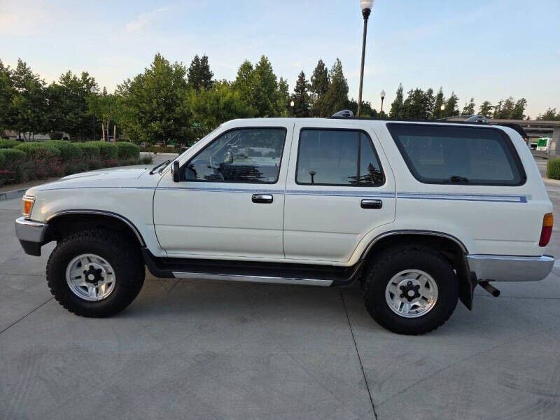 Toyota-4Runner-1995-SUV-4